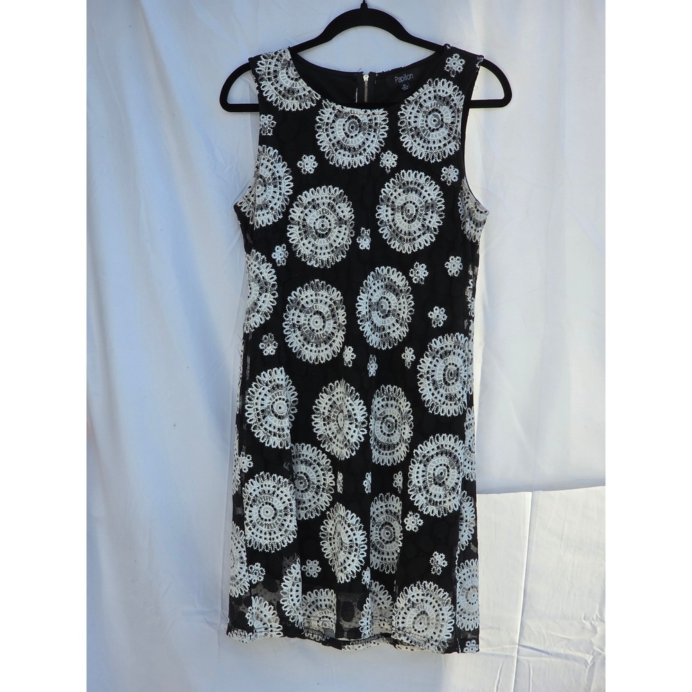 Papillon Black White Lace Medallion Sleeveless Sheath Dress Exposed Zipper Med M